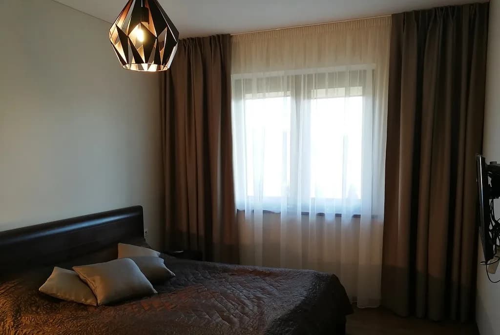 20180109 užuolaidos miegamąjame iš blackout audinio