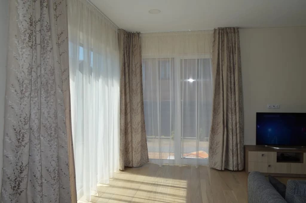 201507 dieninės užuolaidos iš organzos+naktinės užuolaidos